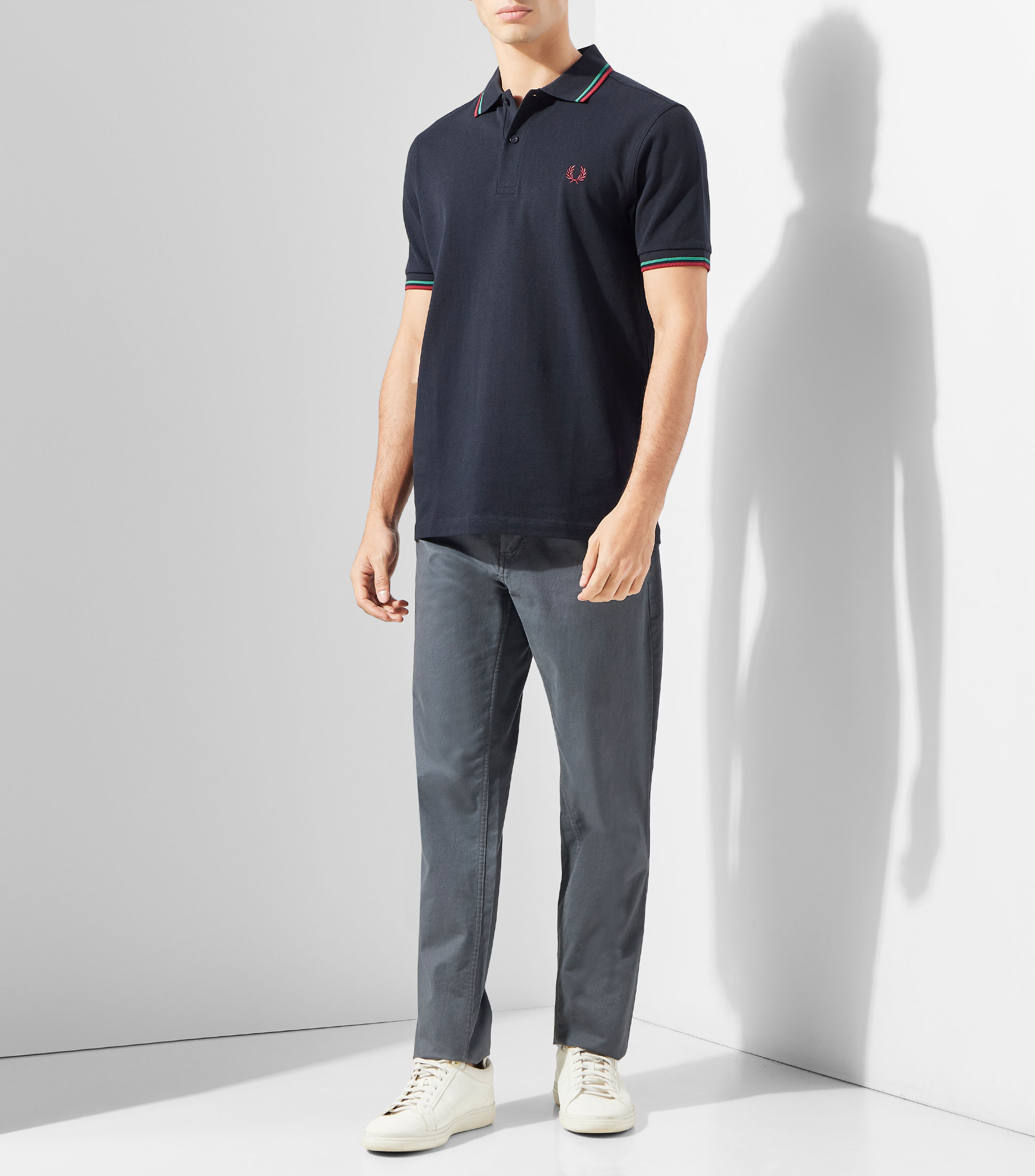 Playera tipo polo manga corta lisa Hombre